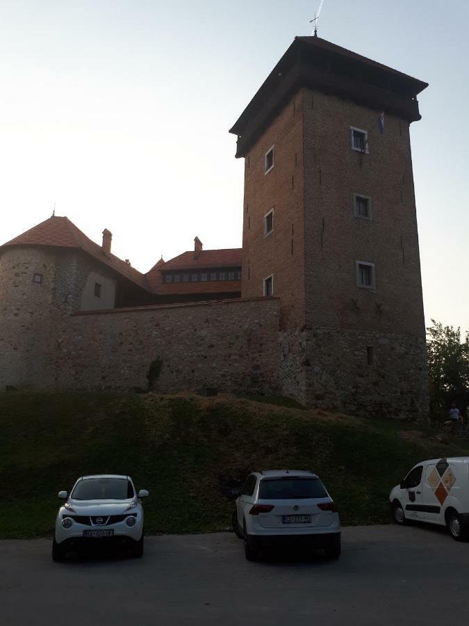 Apartment Dubovac كارلوفاتش المظهر الخارجي الصورة
